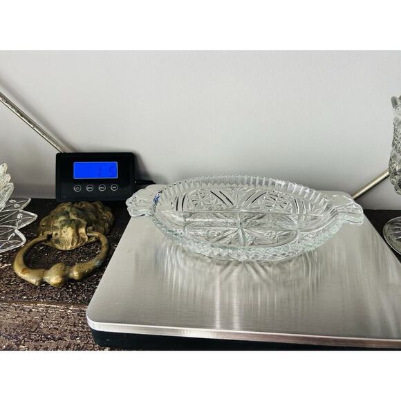 Anchor Hocking 2 Part Relish Dish Clear Divided Sides Clear Cut Glass Vintage - Picture 8 of 8